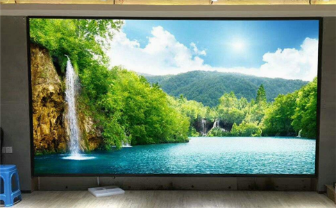 高清，高亮，高對(duì)比度，小型LED全彩屏的獨(dú)特魅力 | 成都LED顯示屏